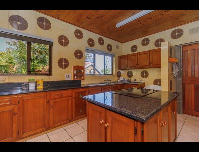 4 BEDROOM HOUSE FOR SALE IN MANORS